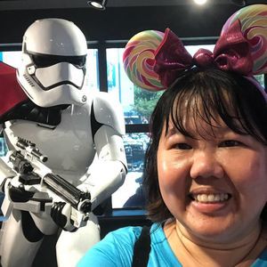 Meet your Posher, Elaine